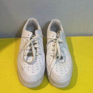 Nike Air Force 1 Triple White Women's 10.5 (Men's 9) AR5339-100 New